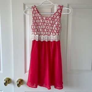 Classic daisy white and Lined Coral Dress